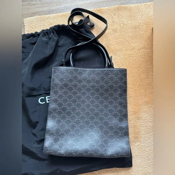 NWOT CÉLINE Black Triomphe Coated Canvas Vertical Cabas Medium - Picture 9 of 16